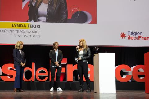 Lynda Fekiri avec Valérie Pécresse présidente de la Région Ile-de-France